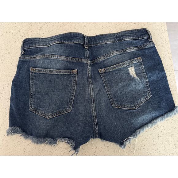 H&M Women’s Blue Denim Jeans Size 12 (EUR 42) – Classic Mid-Rise, Gently Used - Picture 4 of 4